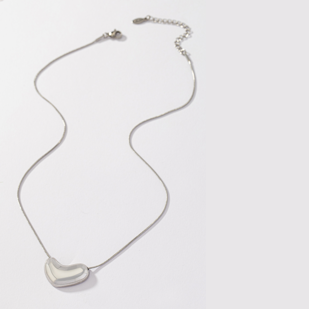 STAINLESS WATERPROOF HEART NECKLACE