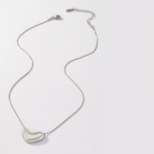 STAINLESS WATERPROOF HEART NECKLACE