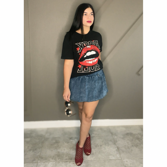 ROCK N ROLL LIP GRAPHIC TEE